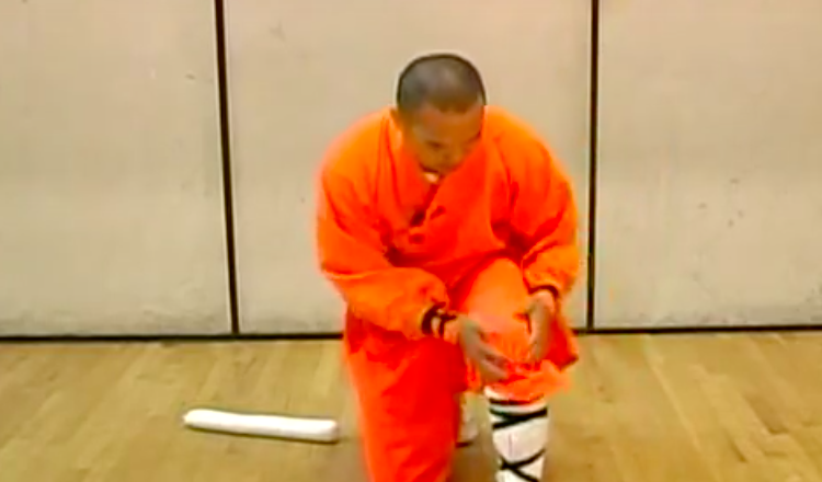 Leg Training for Iron Body | Kung Fu